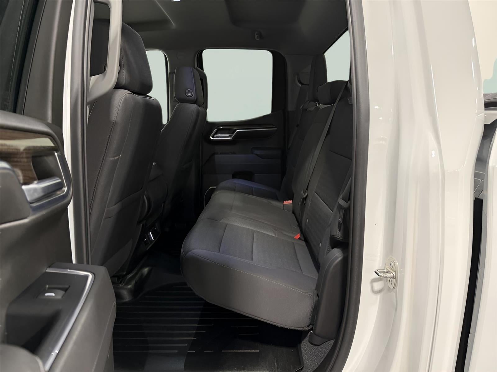 2023 Chevrolet Silverado 1500 4WD Double Cab Standard Bed LT with 2FT