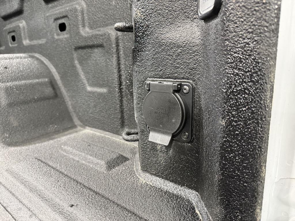 2023 Chevrolet Silverado 1500 4WD Double Cab Standard Bed LT with 2FT