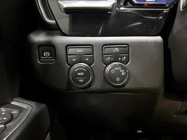 2023 Chevrolet Silverado 1500 4WD Double Cab Standard Bed LT with 2FT