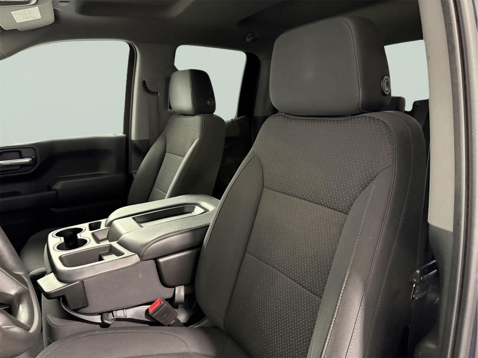 2020 Chevrolet Silverado 1500 4WD Double Cab Standard Bed Custom