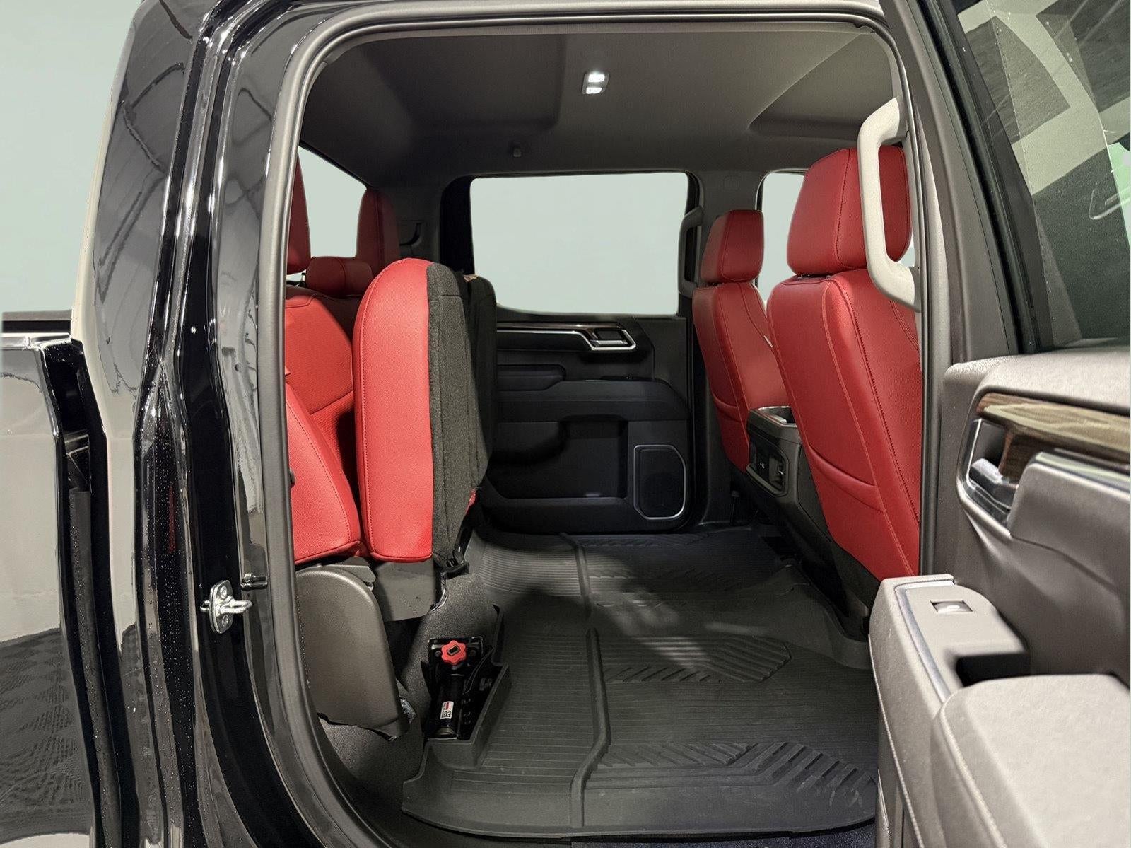 2025 Chevrolet Silverado 1500 4WD RST