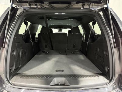 2024 GMC Yukon XL SLE