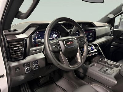 2025 GMC Sierra 2500HD 4WD Crew Cab Standard Bed AT4