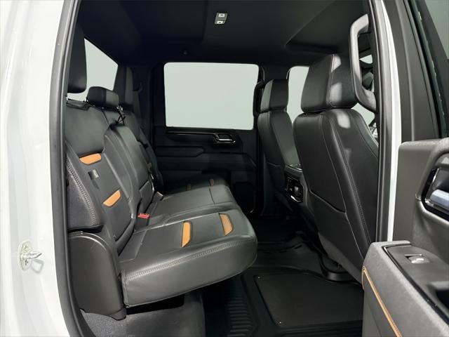2025 GMC Sierra 2500HD 4WD Crew Cab Standard Bed AT4