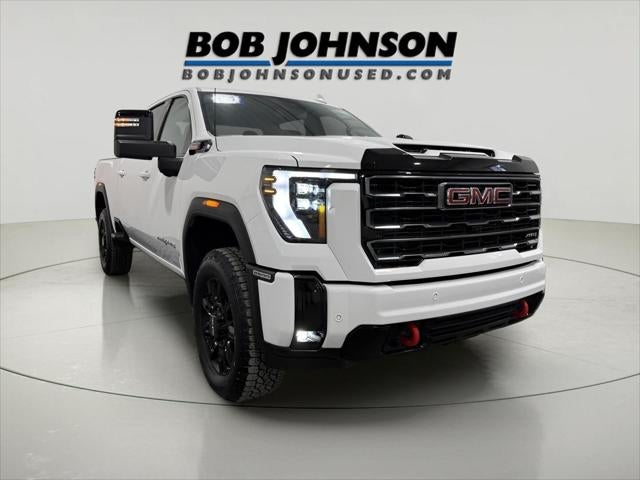 2025 GMC Sierra 2500HD 4WD Crew Cab Standard Bed AT4
