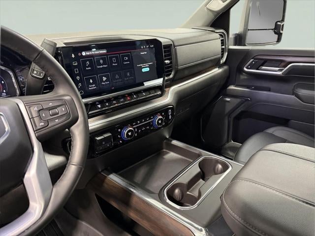 2025 GMC Sierra 2500HD 4WD Crew Cab Standard Bed SLT