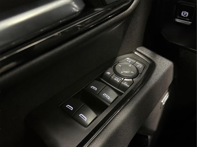 2025 GMC Sierra 2500HD 4WD Crew Cab Standard Bed AT4