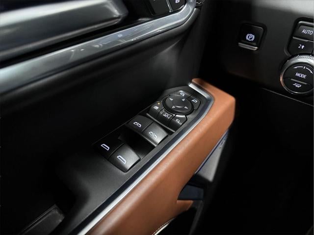 2025 GMC Sierra 2500HD Crew Cab, Standard Bed, Denali Ultimate, 4WD