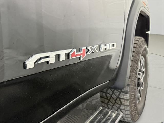 2025 GMC Sierra 2500HD Crew Cab, Standard Bed, AT4X, 4WD