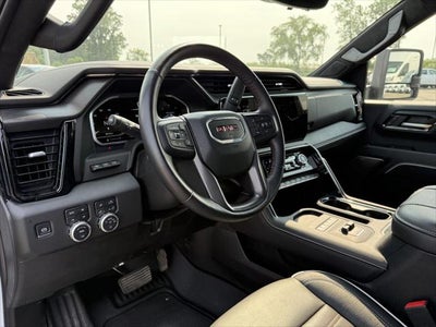 2025 GMC Sierra 2500HD Crew Cab, Standard Bed, AT4X, 4WD