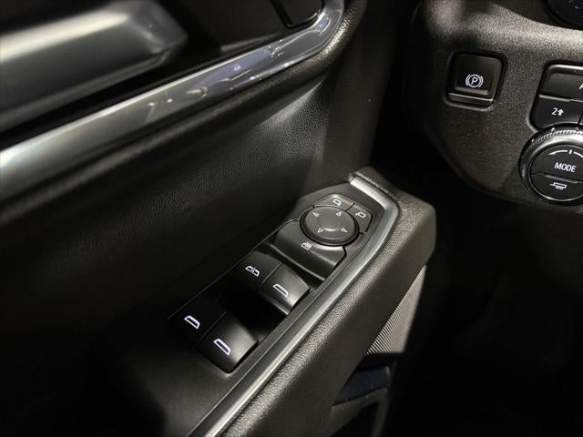 2023 GMC Sierra 1500 4WD Crew Cab Short Box Elevation with 3VL