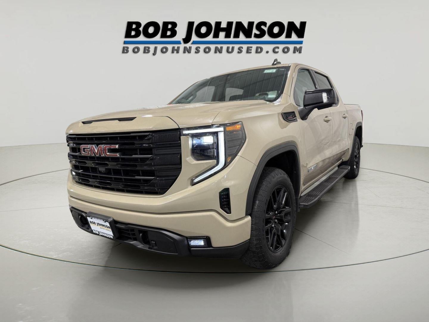 2023 GMC Sierra 1500 4WD Crew Cab Short Box Elevation with 3SB