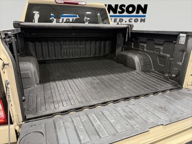 2022 GMC Sierra 1500 4WD Crew Cab Short Box Elevation