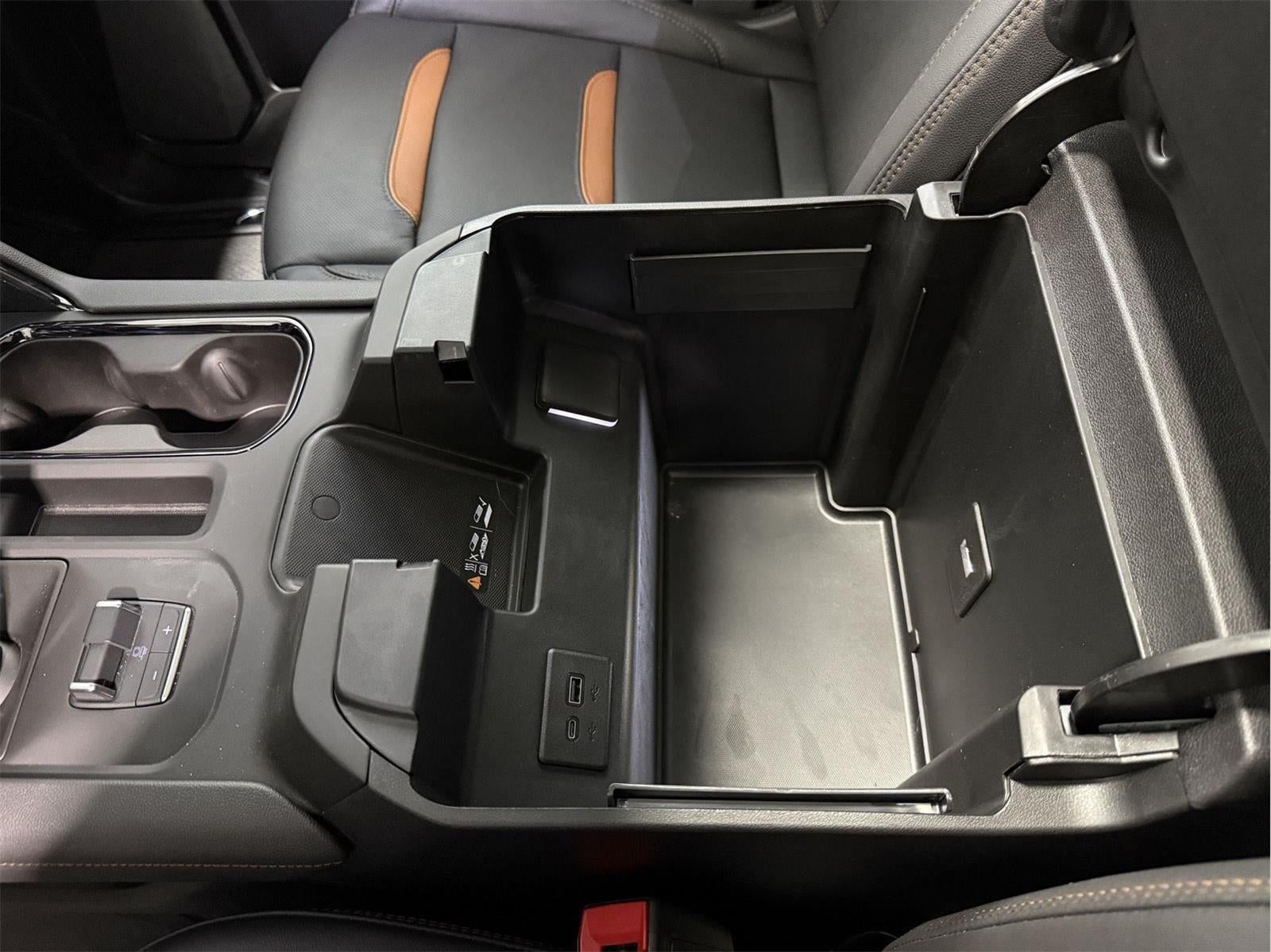 2025 GMC Sierra 1500 4WD Crew Cab Short Box AT4