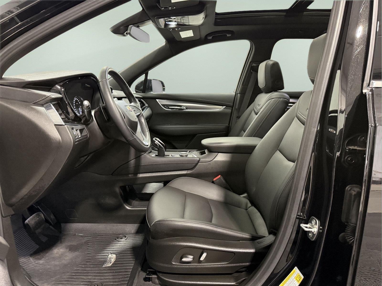 2024 Cadillac XT6 Luxury