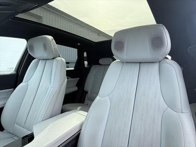 2024 Cadillac LYRIQ Sport w/1SJ