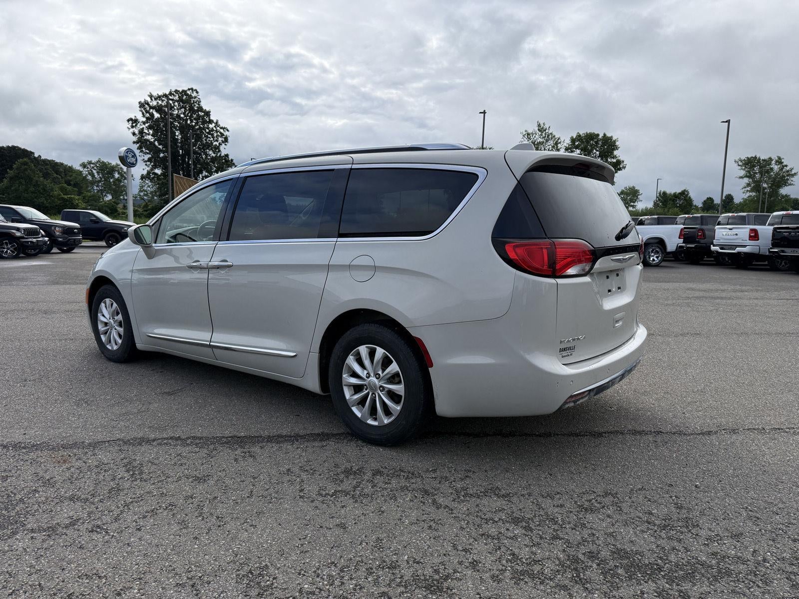 2019 Chrysler Pacifica Touring L