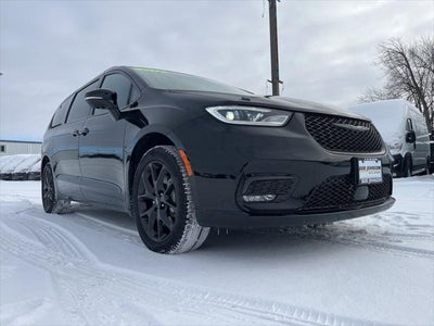 2024 Chrysler Pacifica Limited AWD