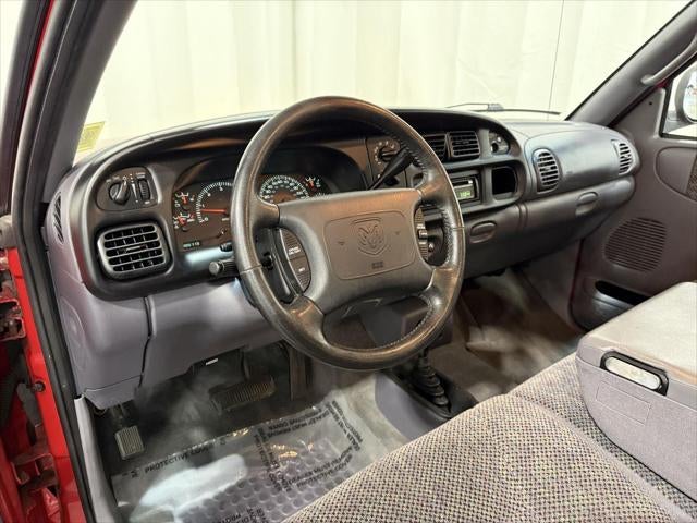 1999 Dodge Ram 1500 2dr Club Cab 139 WB 4WD