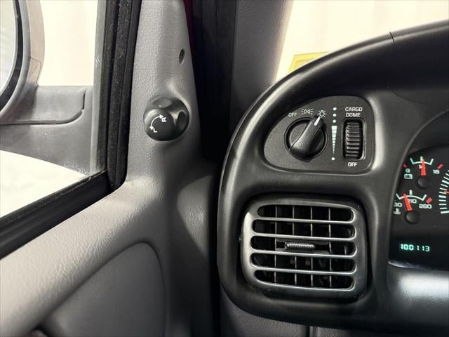 1999 Dodge Ram 1500 2dr Club Cab 139 WB 4WD