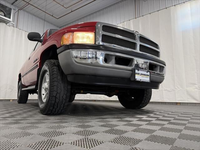1999 Dodge Ram 1500 2dr Club Cab 139 WB 4WD