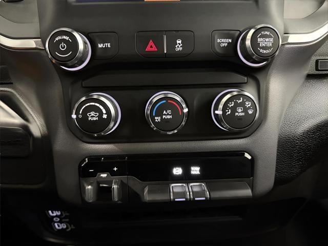 2024 RAM 3500 Big Horn Crew Cab 4x4 8' Box