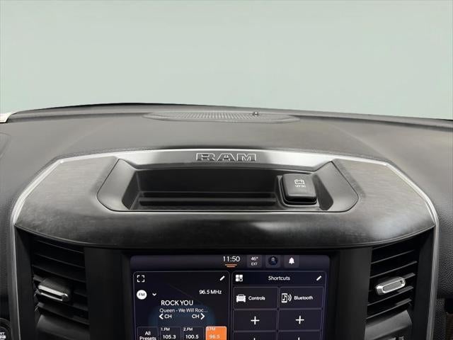 2024 RAM 3500 Big Horn Crew Cab 4x4 8' Box