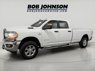 2024 RAM 3500 Big Horn Crew Cab 4x4 8' Box