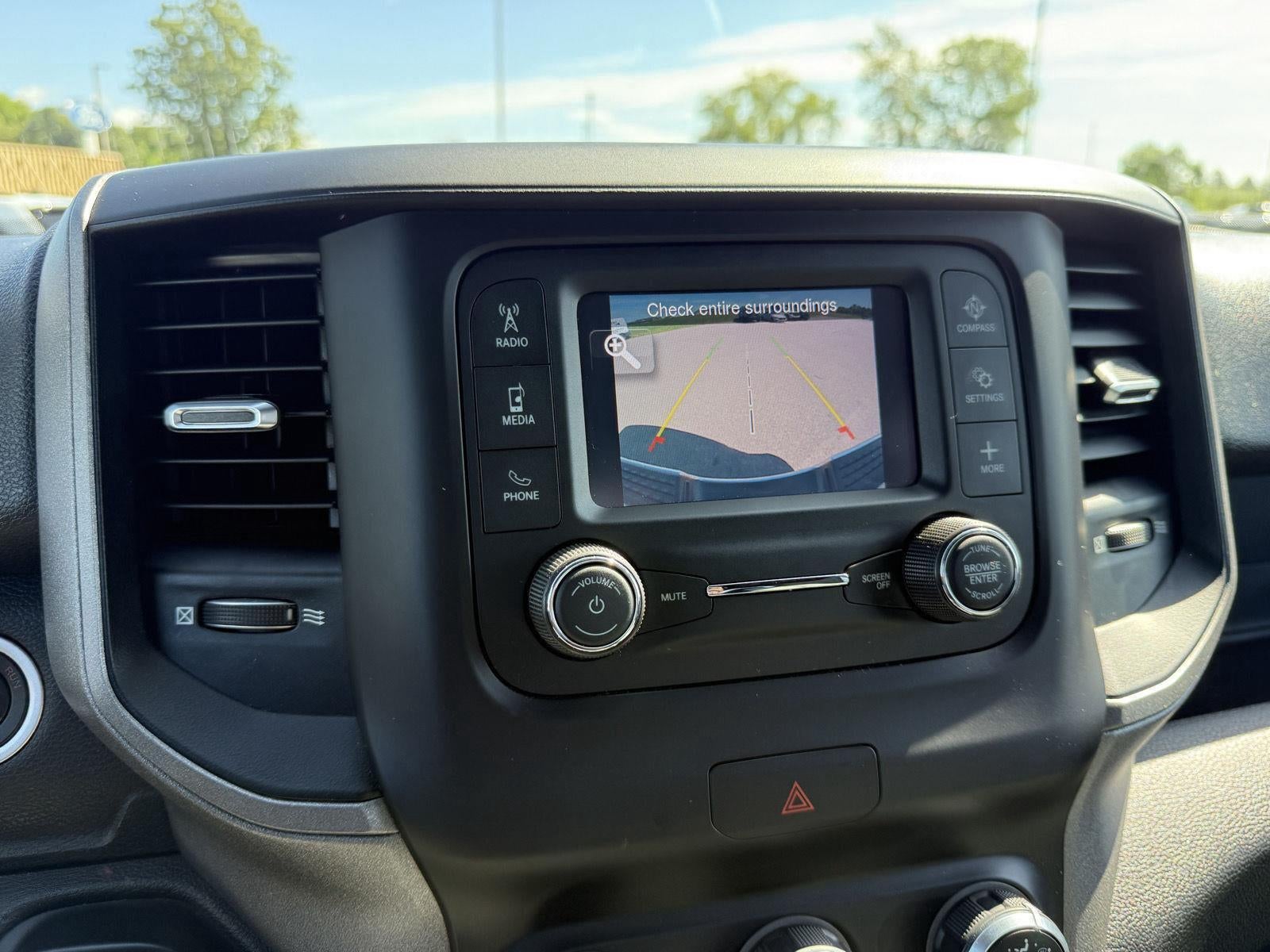 2021 RAM 2500 Tradesman Crew Cab 4x4 6'4' Box
