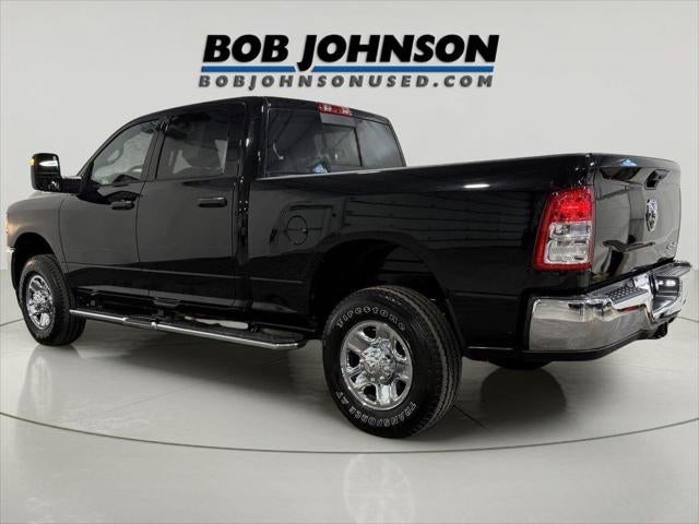 2024 RAM 2500 Tradesman Crew Cab 4x4 6'4' Box