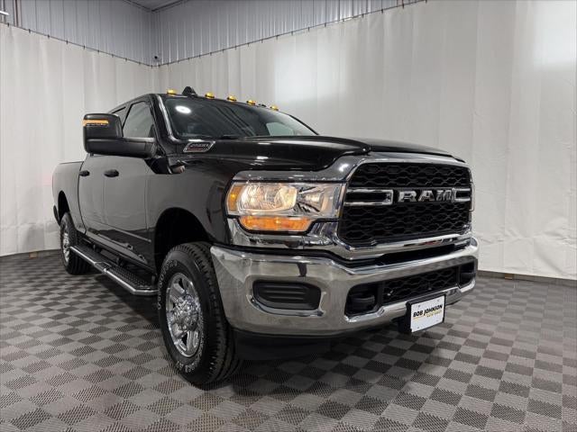 2024 RAM 2500 Tradesman Crew Cab 4x4 6'4' Box