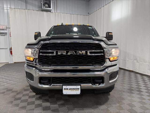 2024 RAM 2500 Tradesman Crew Cab 4x4 6'4' Box