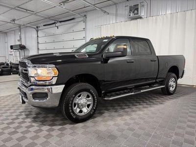 2024 RAM 2500 Tradesman Crew Cab 4x4 6'4' Box