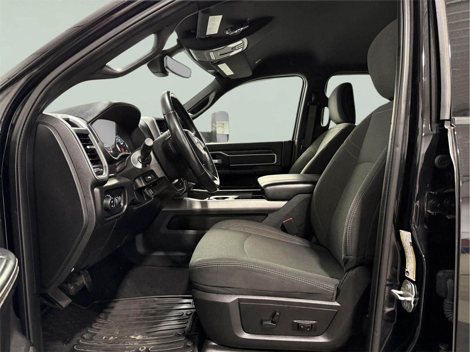 2019 RAM 2500 Big Horn Crew Cab 4x4 6'4' Box