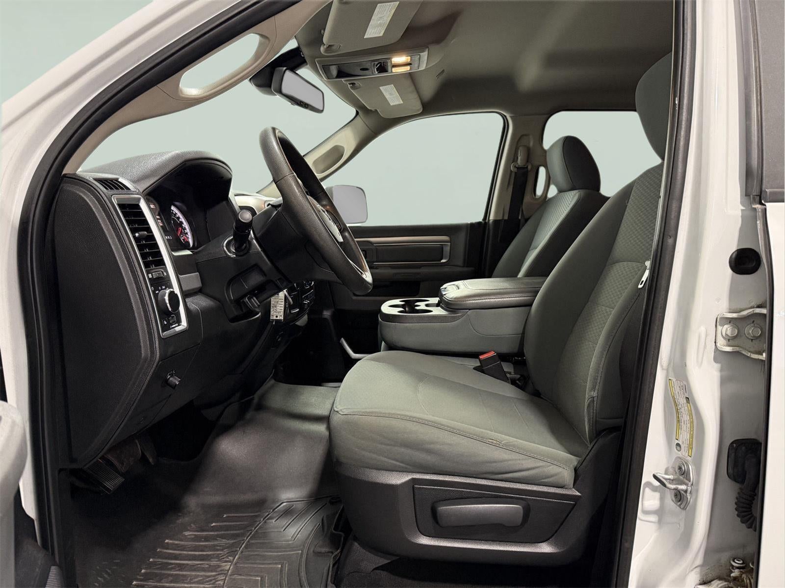 2018 RAM 2500 SLT Crew Cab 4x4 6'4' Box