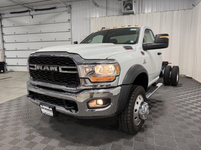 2024 RAM 5500 Chassis Tradesman/SLT