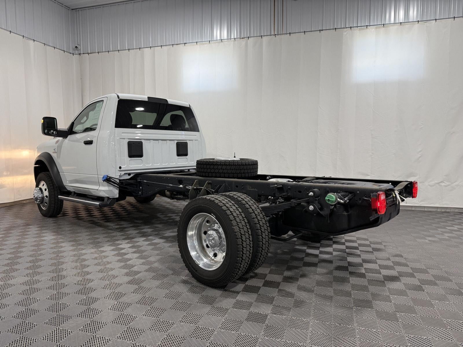 2024 RAM 5500 Chassis Tradesman/SLT
