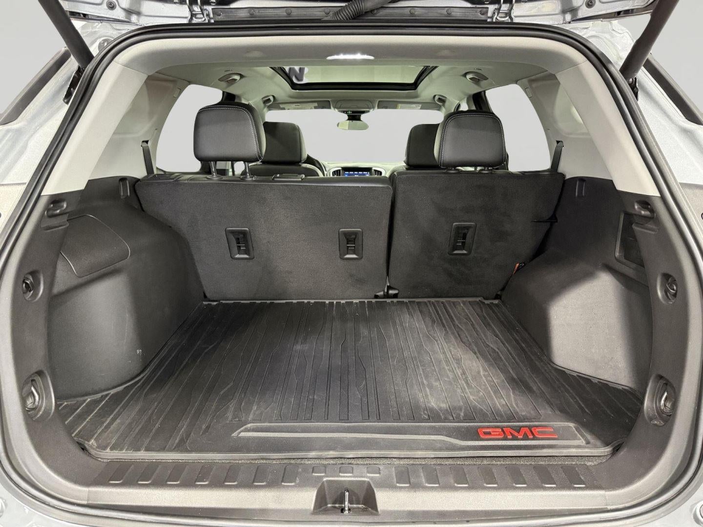 2023 GMC Terrain AWD SLT