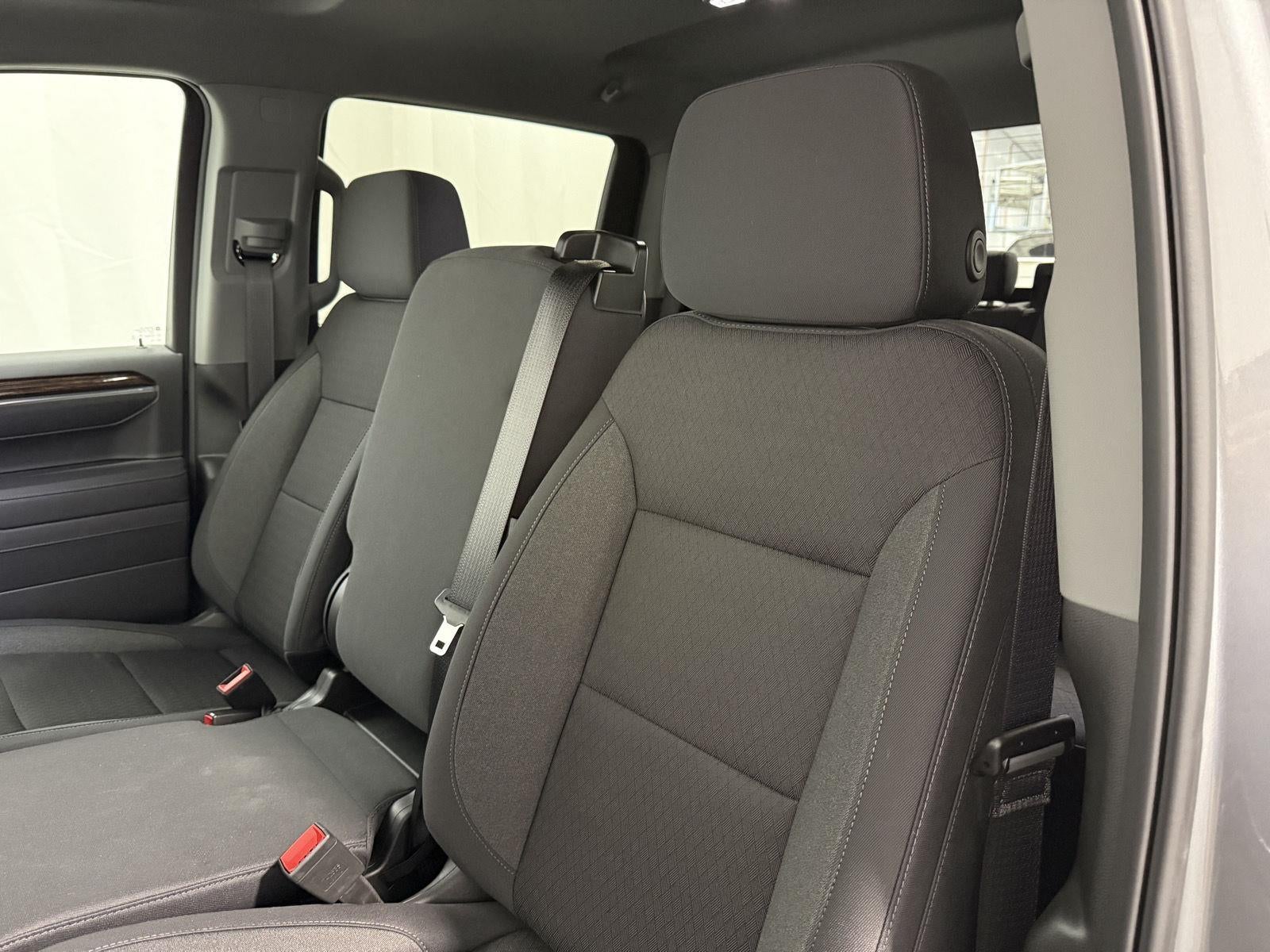 2025 GMC Sierra 1500 4WD Crew Cab Short Box Elevation with 3VL