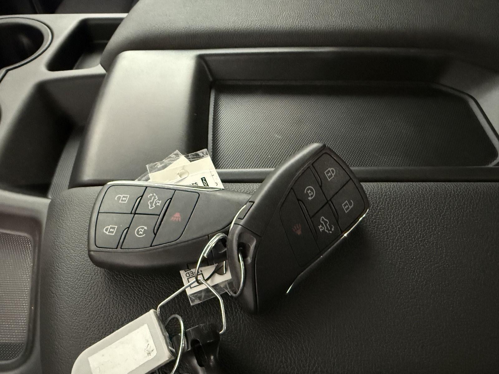 2025 GMC Sierra 1500 4WD Crew Cab Short Box Elevation with 3VL