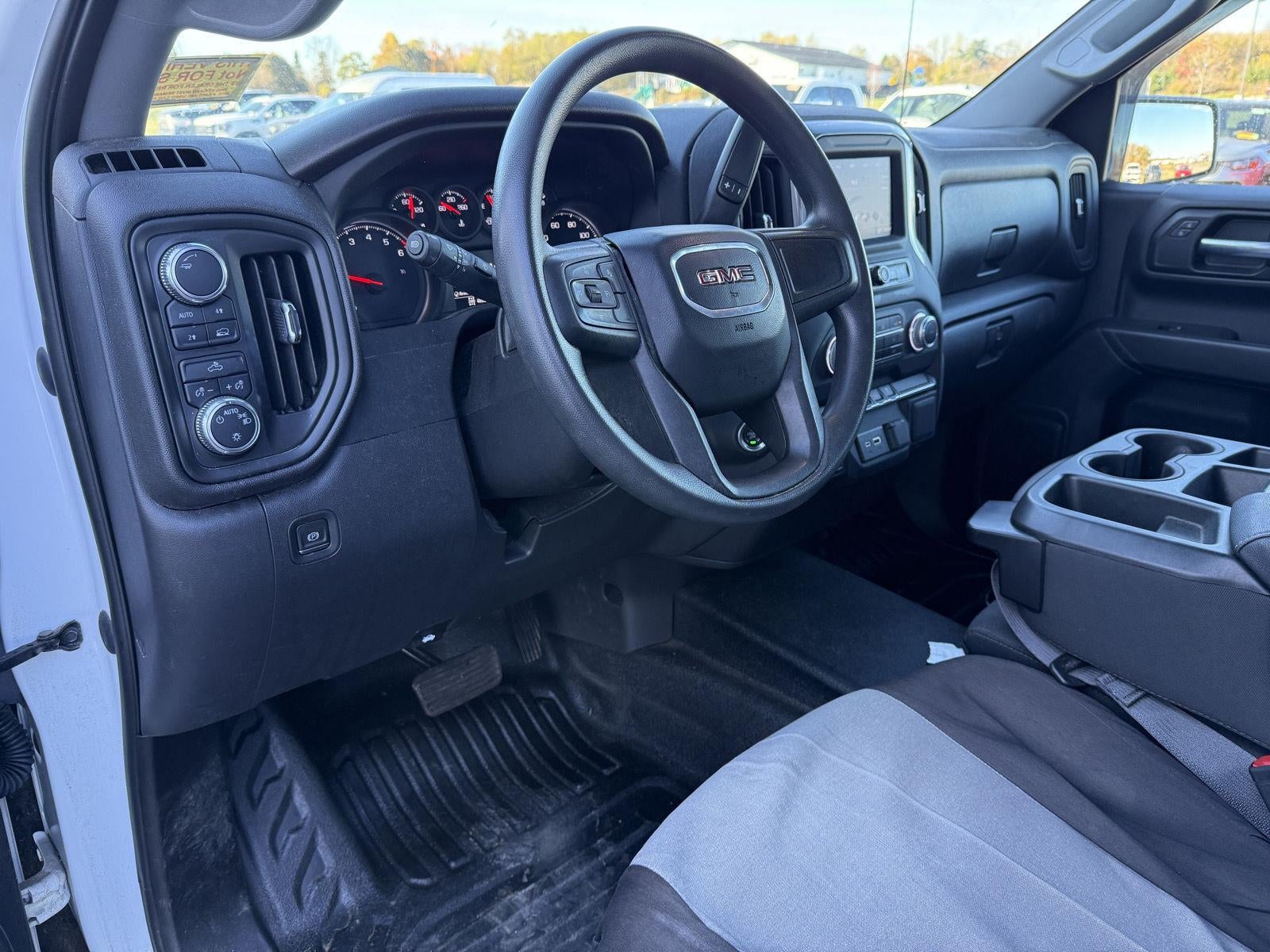 2023 GMC Sierra 1500 4WD Crew Cab Short Box Pro