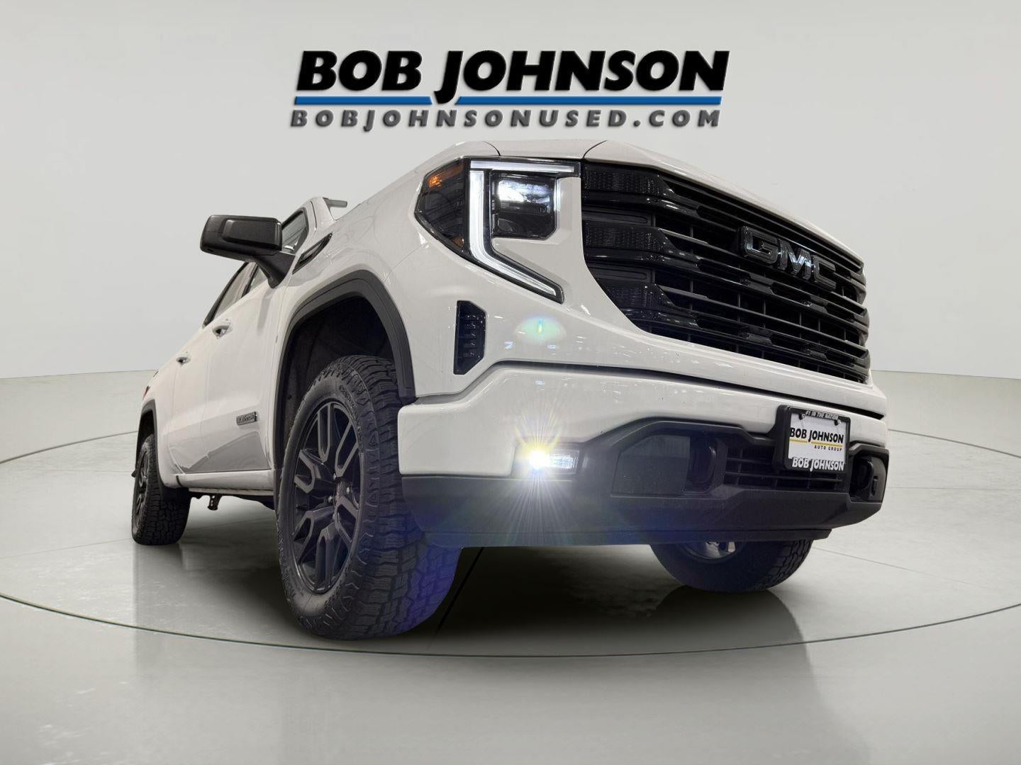 2024 GMC Sierra 1500 4WD Crew Cab Short Box Elevation with 3SB