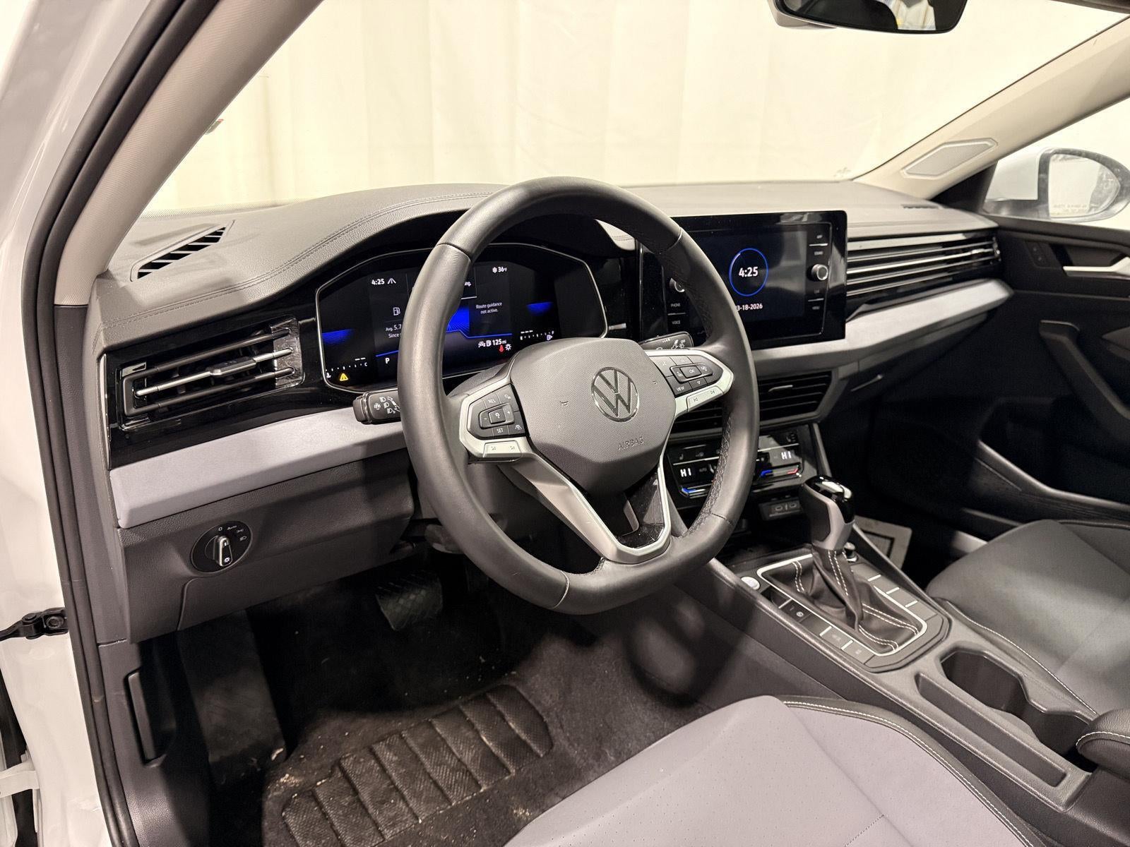 2025 Volkswagen Jetta 1.5T SE