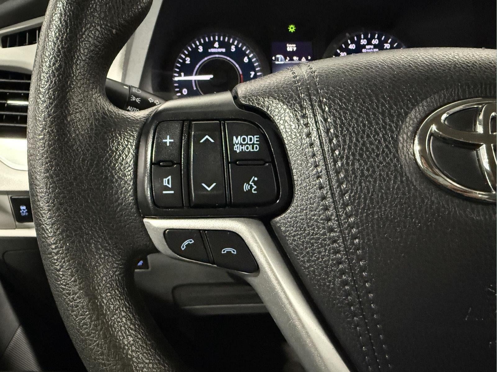 2020 Toyota Sienna LE