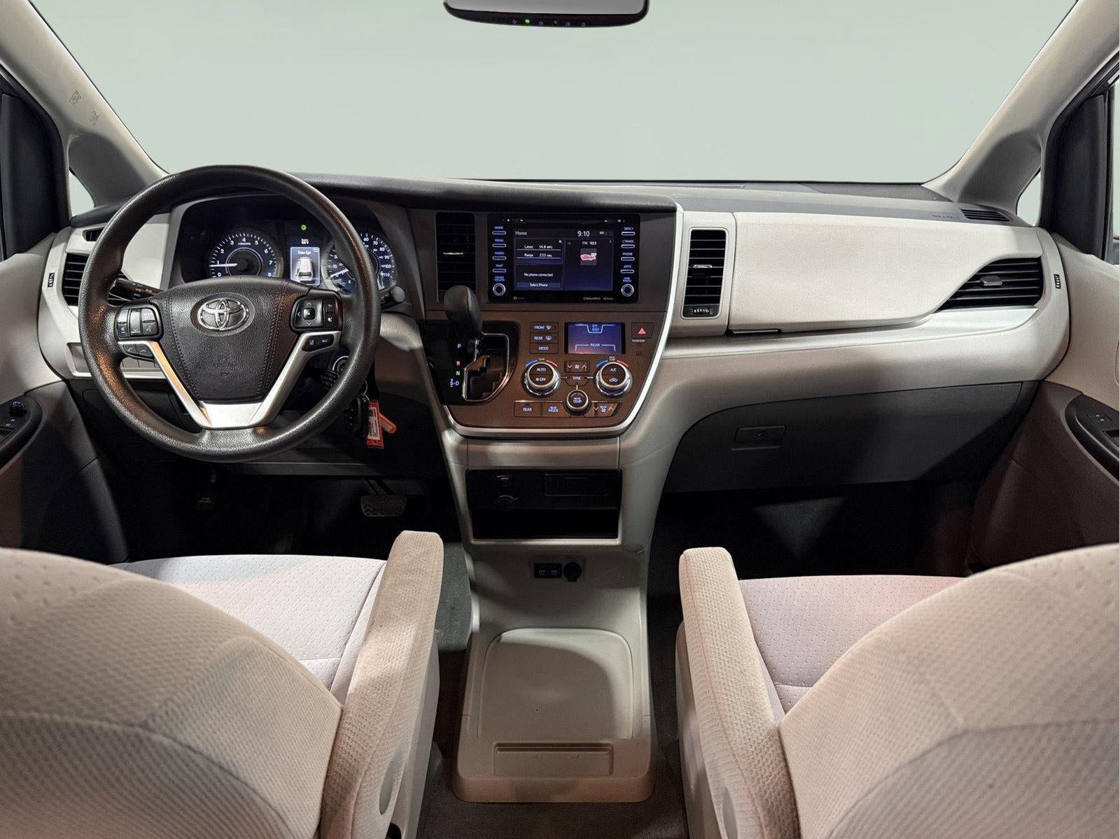 2020 Toyota Sienna LE