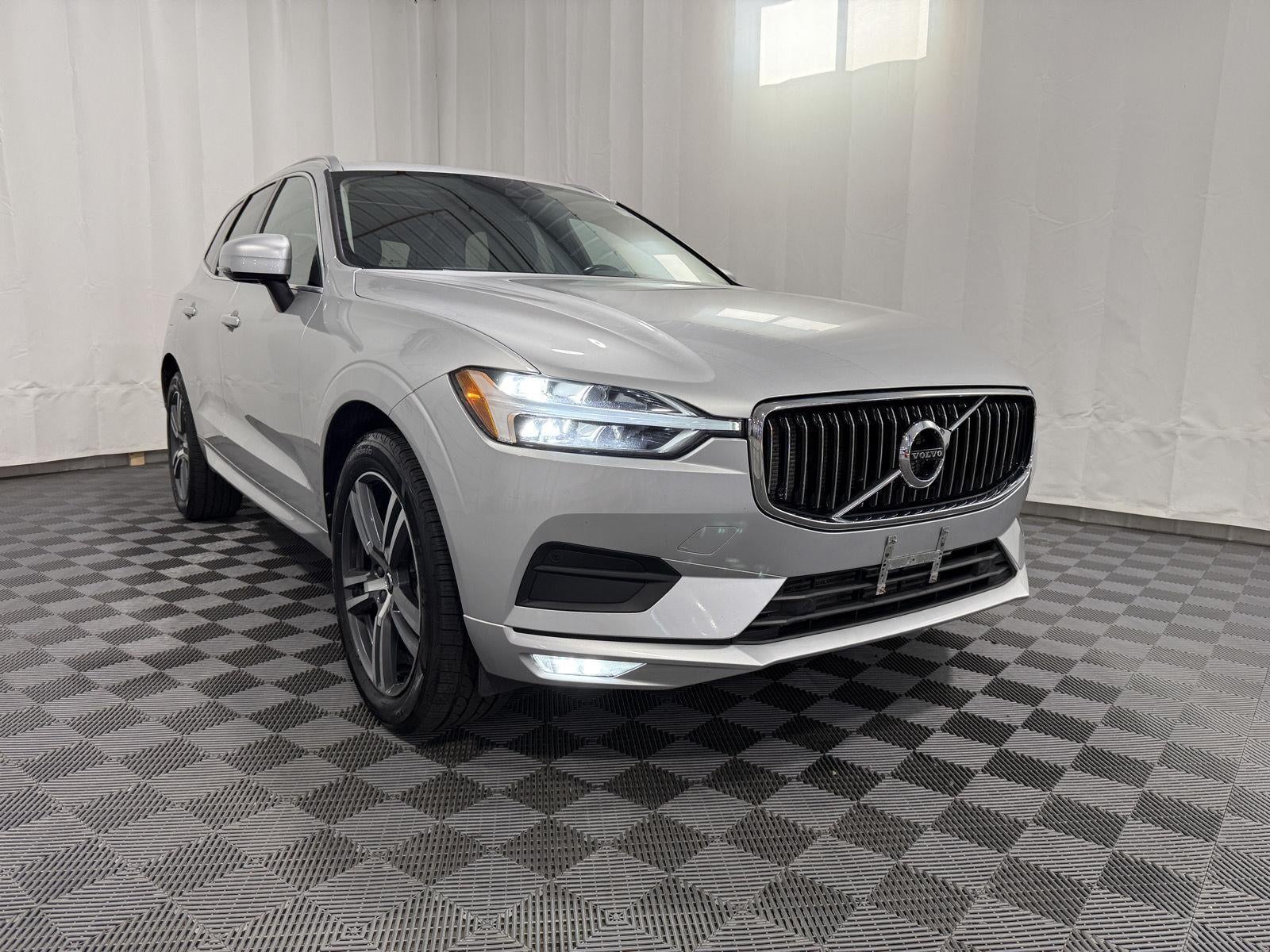 2021 Volvo XC60 T6 Momentum