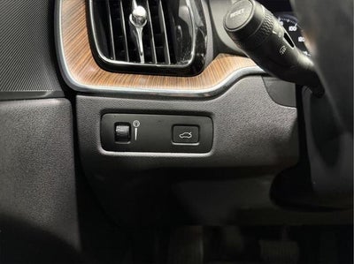 2021 Volvo XC60 T6 Momentum