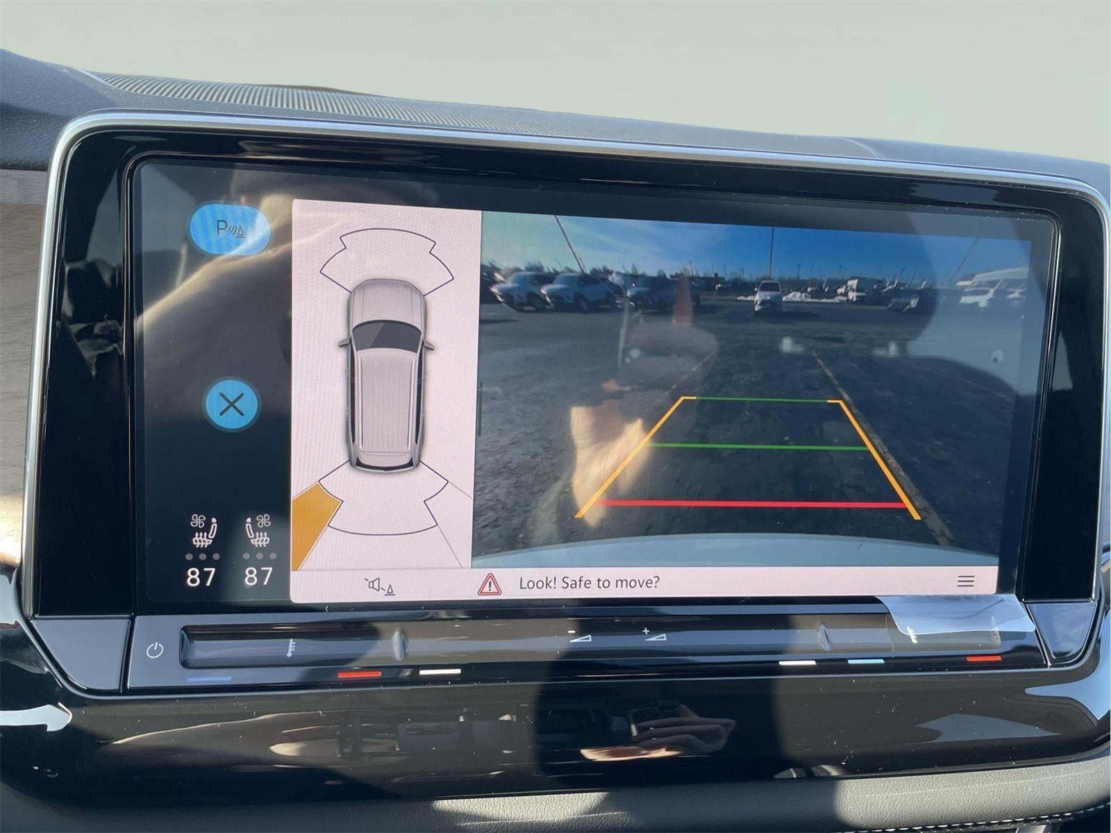 2025 Volkswagen Atlas 2.0T SE w/Technology