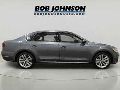 2018 Volkswagen Passat 2.0T SEL Premium