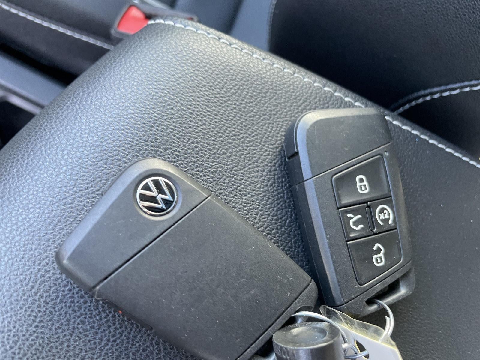 2023 Volkswagen Taos SEL